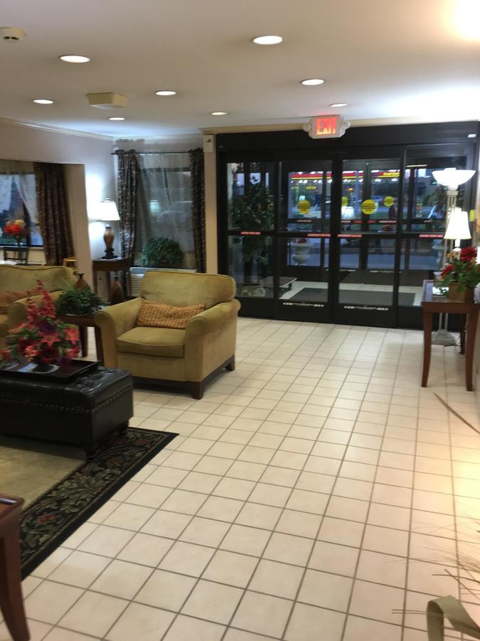 Baymont By Wyndham Paducah Hotel Exterior photo