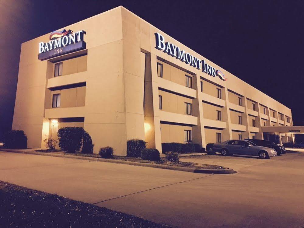 Baymont By Wyndham Paducah Hotel Exterior photo